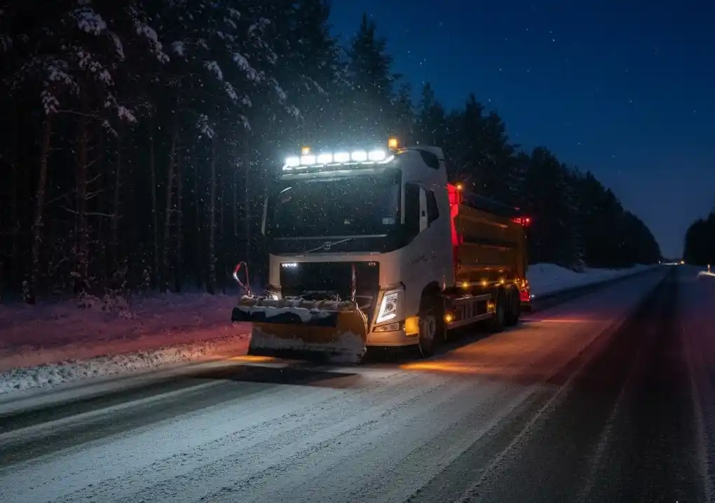 LED work light beam pattern types comparison