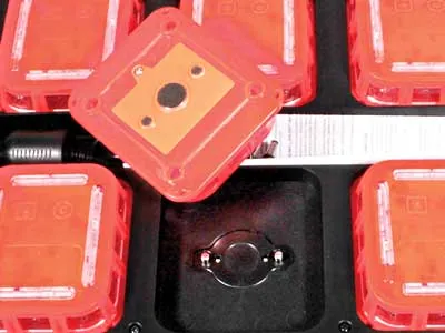 LED Advarselslys Sæt - 6 stk. Genopladelige med Trådløs Synkronisering og Kuffert - Billede 3